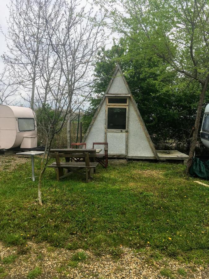 Готель Camping Oaza Бела-Црква Екстер'єр фото