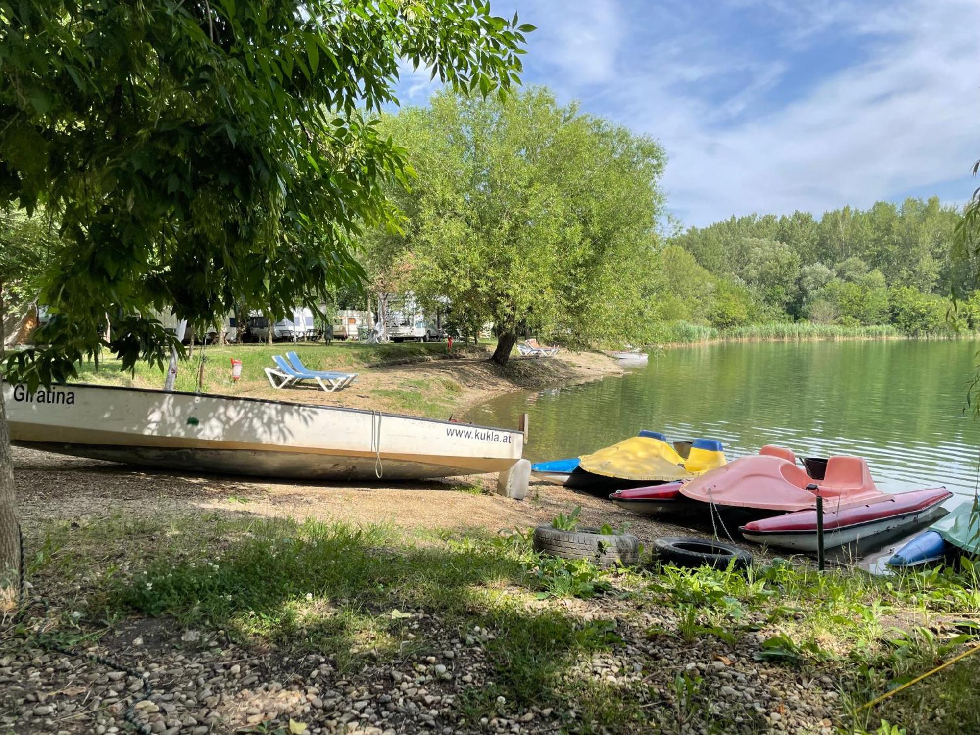 Camping Oaza Бела-Црква Екстер'єр фото
