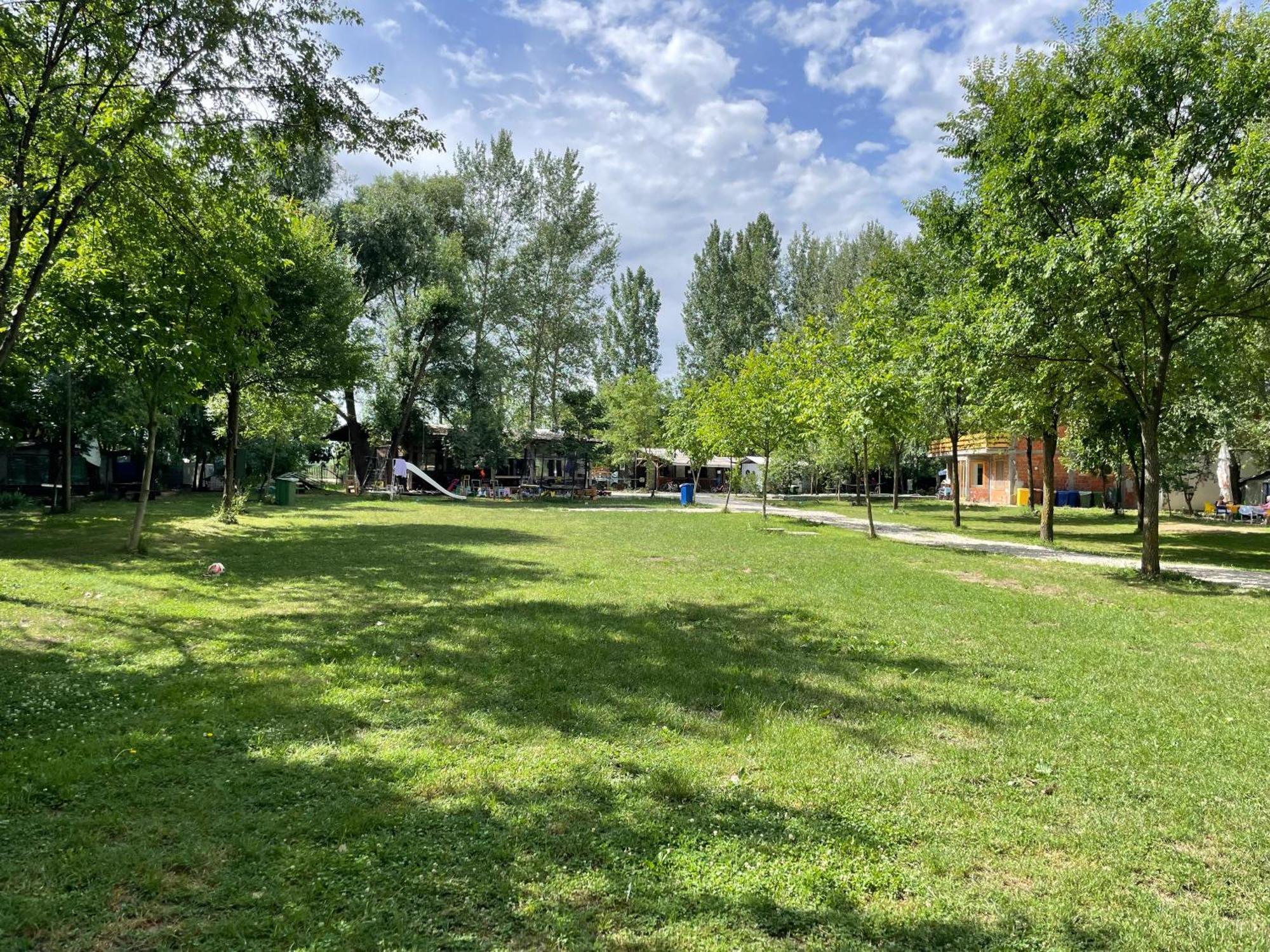 Camping Oaza Бела-Црква Екстер'єр фото