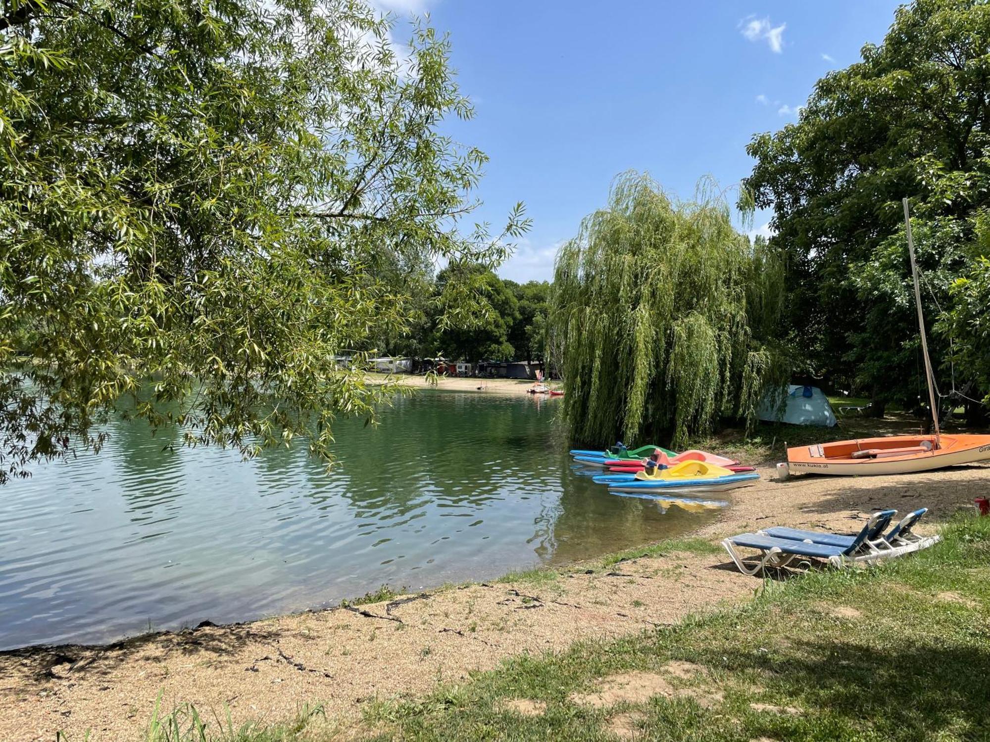 Готель Camping Oaza Бела-Црква Екстер'єр фото