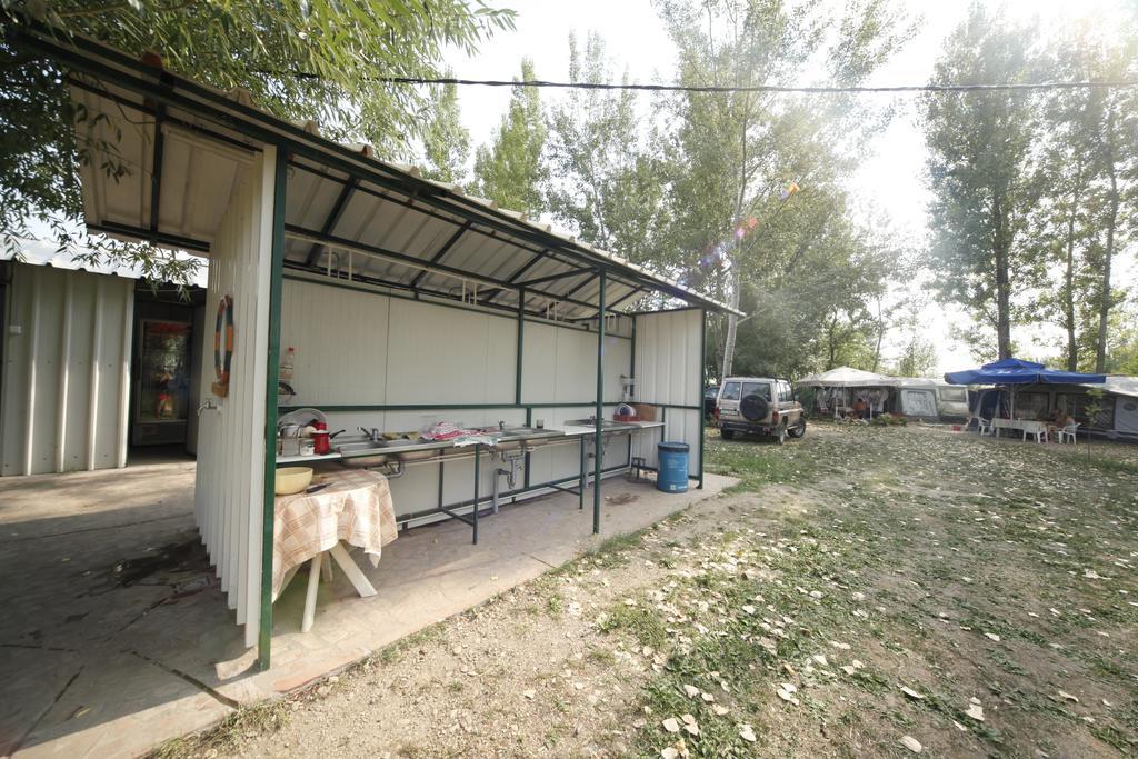 Camping Oaza Бела-Црква Екстер'єр фото